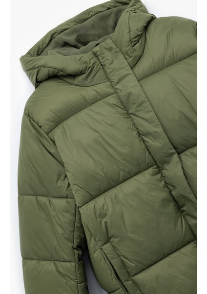 Kapüşonlu Uzun Kollu Cepli Fermuarlı Şişme Mont modelleri