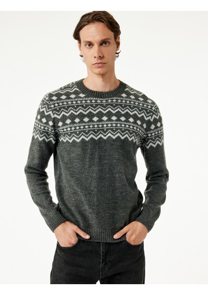 Uzun Kollu Bisiklet Yaka Desenli Triko Kazak fiyatları