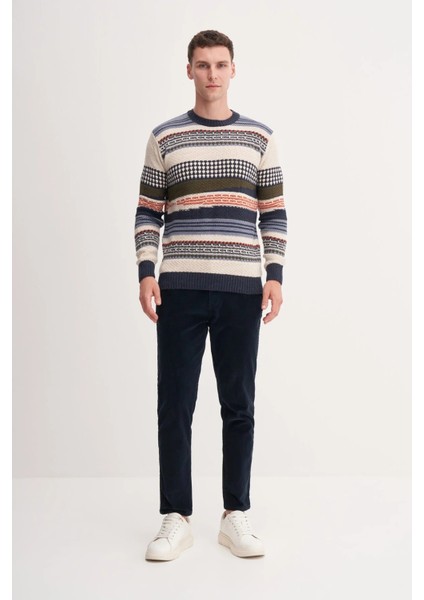 Slim Fit Akrilik Karışımlı Vintage Desenli Bisiklet Yaka Kazak