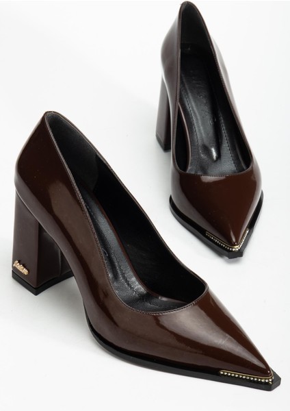 Suins Premium Verty Model Kadın Kalın Topuklu Burnu Taşlı Rugan Stiletto Ayakkabı