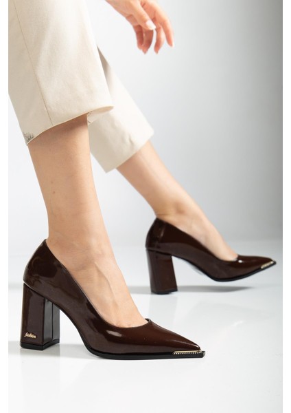 Suins Premium Verty Model Kadın Kalın Topuklu Burnu Taşlı Rugan Stiletto Ayakkabı modelleri