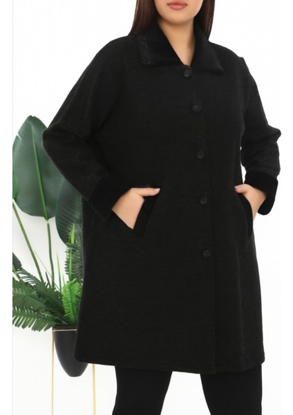 Kadın Büyük Beden Kol ve Yaka Kürk Detaylı Triko Uzun Ceket