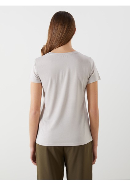 Yeni Sezon Bisiklet Yaka Nakışlı Kadın Tişört fırsatları