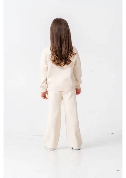 Kız Kelebek Detaylı Triko Takım fırsatları