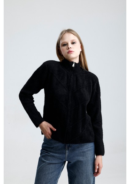 Fermuarlı Kısa Yumuşak Sakallı Hırka