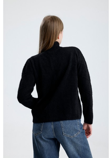 Fermuarlı Kısa Yumuşak Sakallı Hırka