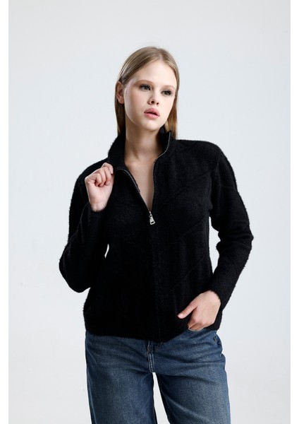 Fermuarlı Kısa Yumuşak Sakallı Hırka