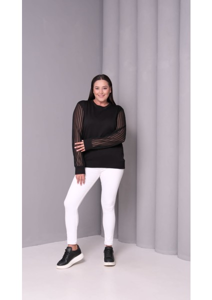Kadın Büyük Beden Şerit Detaylı Transparan Kollu Viskon Sweatshirt fırsatları
