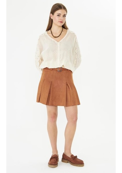 Krinkıl Dantelli Nakışlı V Yaka Uzun Kollu Bluz Bej fırsatları