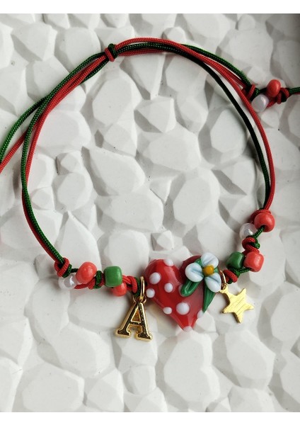 Yılbaşı Figürlü Kalp Murano, Altın Kaplama Yıldız ve Harf Detaylı Bileklik fiyatları