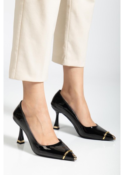 Suins Clove Model Kadın Topuklu Burnu Metal Detaylı Stiletto Ayakkabı fırsatları