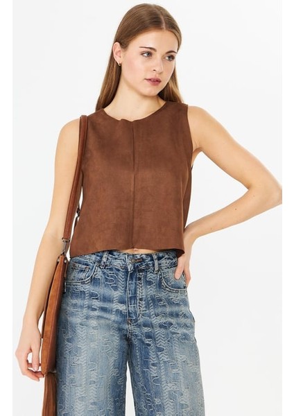 Süet Yuvarlak Yaka Arka Fermuar Detaylı Kolsuz Top