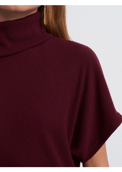 32239 Asimetrik Kesim Boğazlı Top-Bordo fırsatları