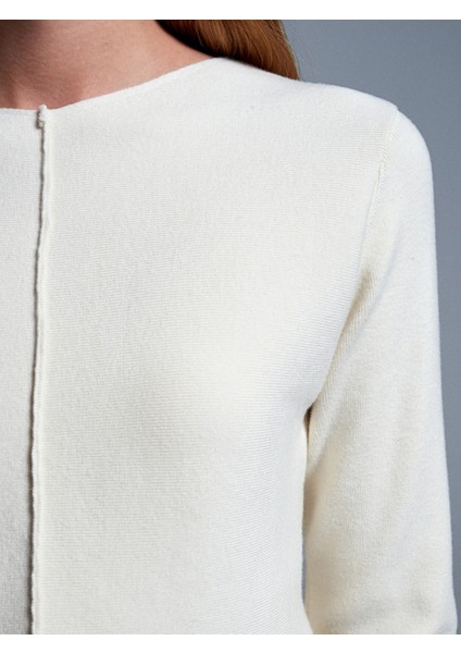 10824 Bisiklet Yaka Peplum Triko Top-Krem fırsatları