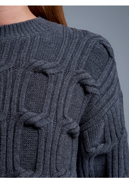 10825 Kabartma Detaylı Triko Kazak-Füme M. fırsatları