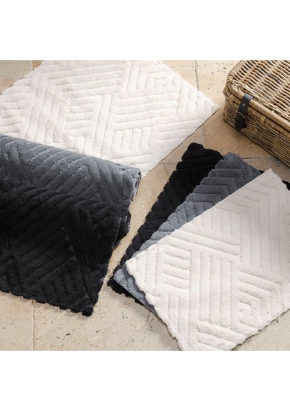 Çok Renkli 2'li Banyo Paspas Seti, Şık ve Kullanışlı Banyo Aksesuarı fiyatları