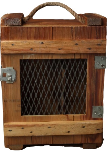 Şık Ahşap Şaraplık, Modern ve Zarif Dekorasyon Parçası