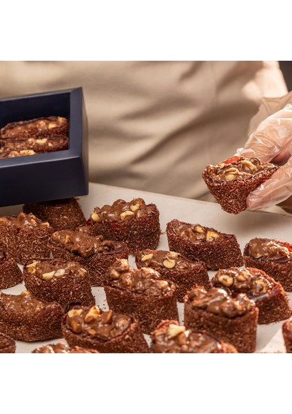 Çikolatalı Vişneli Fındıklı Sarma Lokum 1250 gr fırsatları