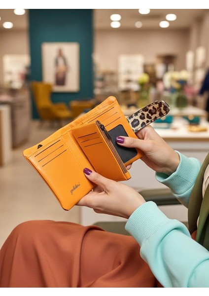 Deri Turuncu Kadın Cüzdanı