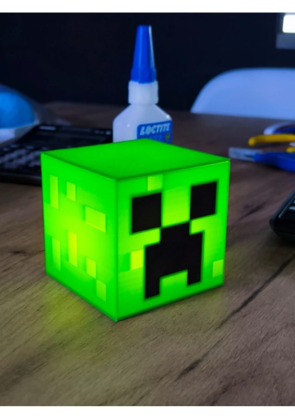 Yeşil Minecraft Creeper Kafası Aydınlatma Masa Lambası, LED Mum Hediyeli