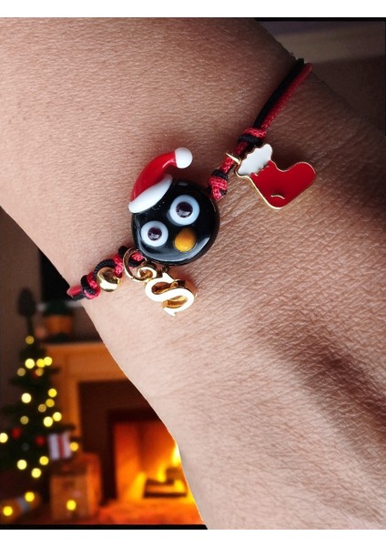 Yılbaşı Cam Murano Şaşkın Penguen, Yeni Yıl Çorabı ve Harf Detaylı Bileklik