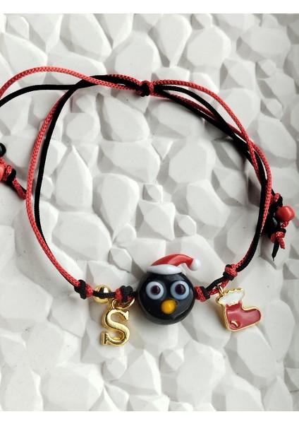 Yılbaşı Cam Murano Şaşkın Penguen, Yeni Yıl Çorabı ve Harf Detaylı Bileklik fiyatları