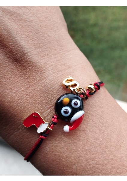 Yılbaşı Cam Murano Şaşkın Penguen, Yeni Yıl Çorabı ve Harf Detaylı Bileklik modelleri