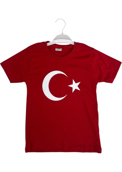 Bayraklı Kırmızı Tişört