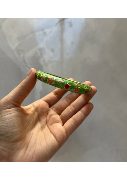Mineli Bileklik Kelepçe Yeşil Bileklik Çiçek Desenli Mineli Bilezik Mineli Bileklik Çiçek Kelepçe Vintage Tasarım Kelepçe Bilezik 1ADET fırsatları