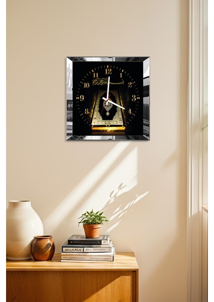 Gümüş Çerçeveli Bismillah ve Kuran Temalı Dekoratif Mdf Duvar Saati modelleri