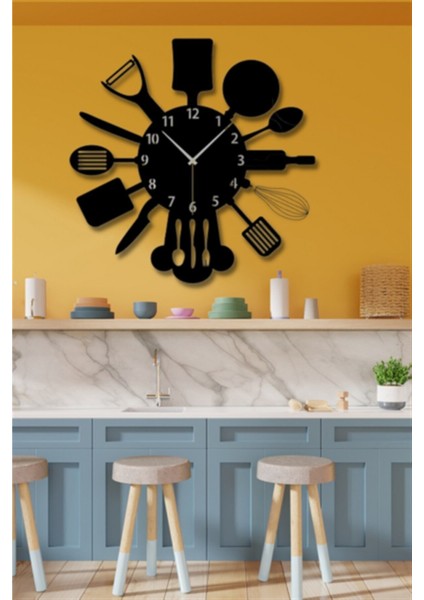 Siyah Ahşap Mutfak Gereçleri ve Duvar Saati, Şık ve Fonksiyonel Dekor fırsatları