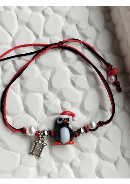 Yılbaşı Huysuz Penguen Cam Murano, Harf Detaylı Bileklik fiyatları