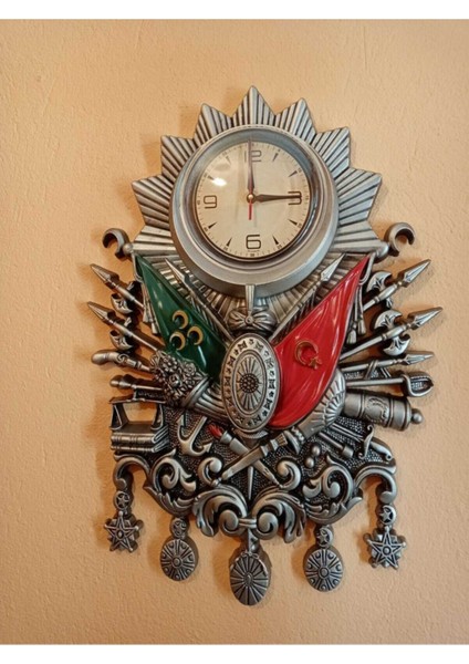 Şık Osmanlı Motifli Gümüş Renkli Duvar Saati, Zarif ve Estetik Tasarım