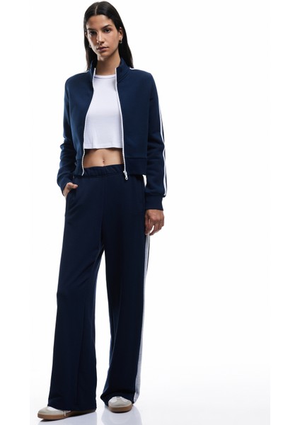 Şardonlu Uzun Kollu Dar Kesim Dik Yaka Fermuarlı Çizgili Sweatshirt fiyatları