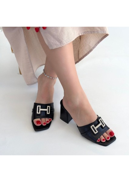 Aesco Erew Siyah Cilt Topuklu Terlik fırsatları