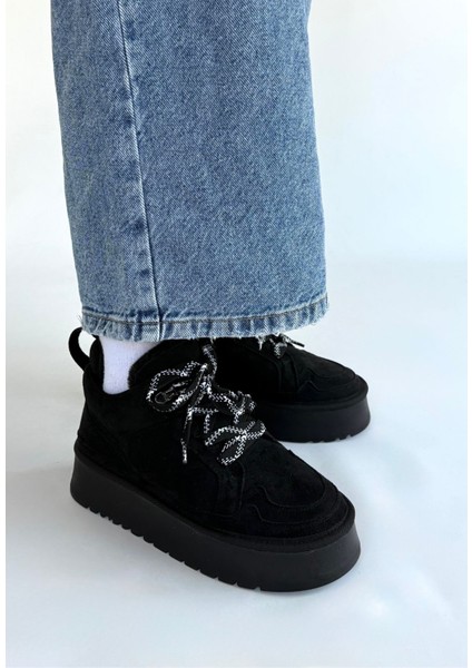 Içi Kürklü Bağcıklı Bot Süet Siyah Topuk Boyu 4 cm modelleri