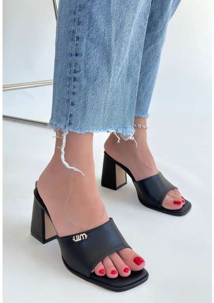 Aesco Miyon Siyah Cilt Topuklu Terlik fiyatları