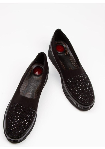 Kadın Bağcıksız Kauçuk Ortopedik Taban Comfort Model Taşlı Deri Klasik Anne Ayakkabı fiyatları