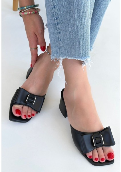 Aesco Veor Siyah Cilt Topuklu Terlik fiyatları