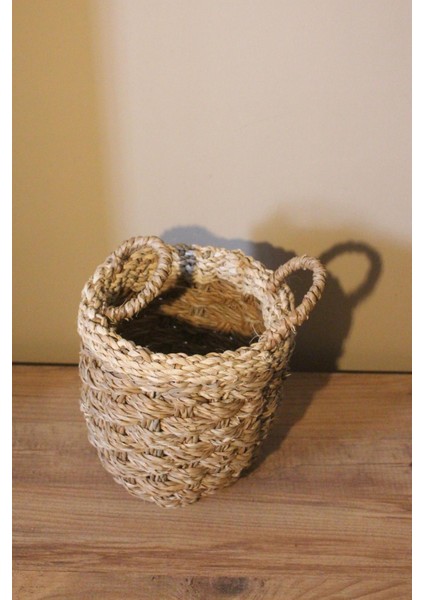 Küçük Boy Kulplu Kalın Örgü Üst Kısmı Krem Şeritli Hasır Sepet modelleri