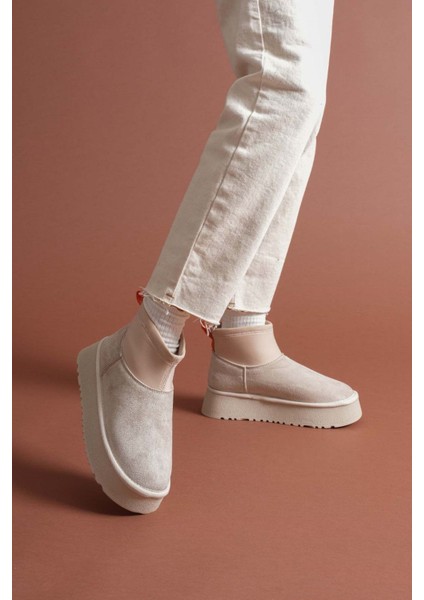 Cuen Bej Süet Bot indirimleri