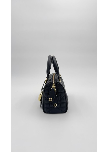 Siyah Kilit Aksesuar Detaylı El Çantası Orijinal Levid'or Premium modelleri