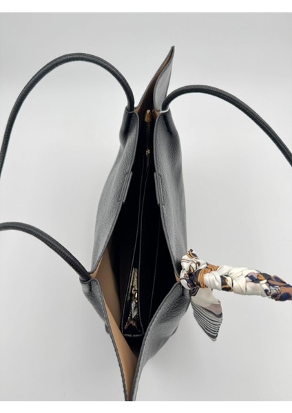 Siyah Fular Detaylı Omuz Çantası Orijinal Levid'or Premium