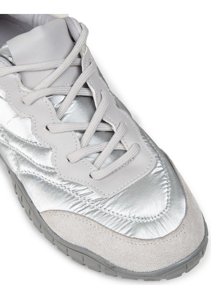 Kadın Gümüş Renk Sneaker Ayakkabı - 55157ZGMSC01 indirimleri