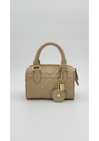 Vizon Kilit Aksesuar Detaylı El Çantası Orijinal Levid'or Premium fiyatları