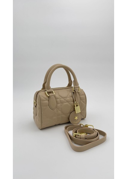 Vizon Kilit Aksesuar Detaylı El Çantası Orijinal Levid'or Premium