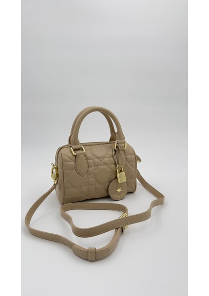 Vizon Kilit Aksesuar Detaylı El Çantası Orijinal Levid'or Premium