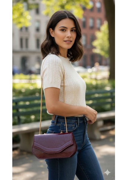 Kadın 3 Bölmeli Gold Detaylı Zincir Omuz Çantası