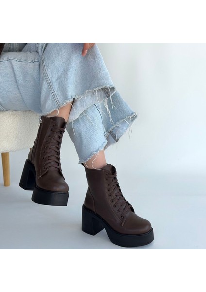Yandan Fermuarlı Bağcıklı Topuklu Bot Cilt Kahverengi Topuk Boyu 8 cm fırsatları