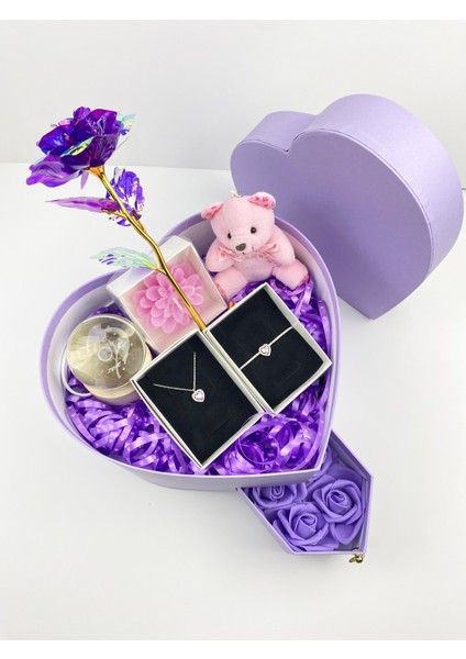 Sevgilinize Mor Temalı Hediye Kutusu ( 925 Ayar Gümüş Kolye ve 925 Ayar Gümüş Bileklik ) modelleri